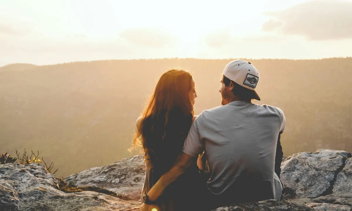 6 Arti Mimpi Mantan Punya Pacar Baru, Benarkah Tanda Belum Move On?