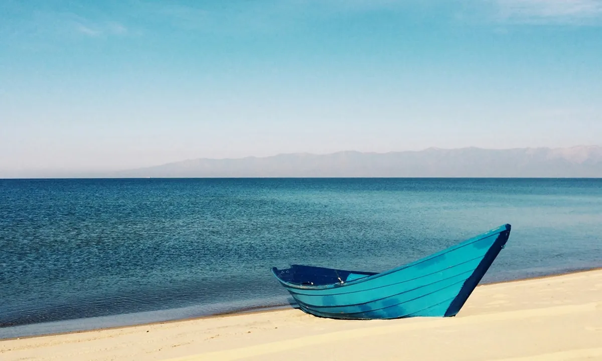 6 Arti Mimpi Naik Perahu, Punya Makna Mendalam - Bisa Ungkap Emosi Terpendam