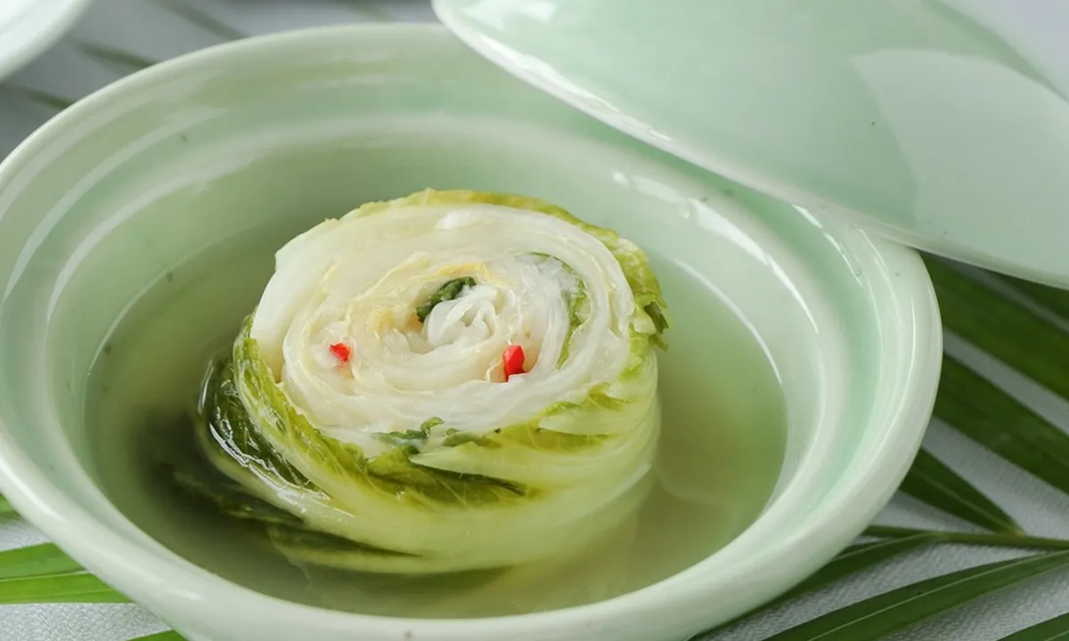 6 Chinese Cabbage Soup Recipe yang Sehat dan Praktis Jadi Pilihan Comfort Food