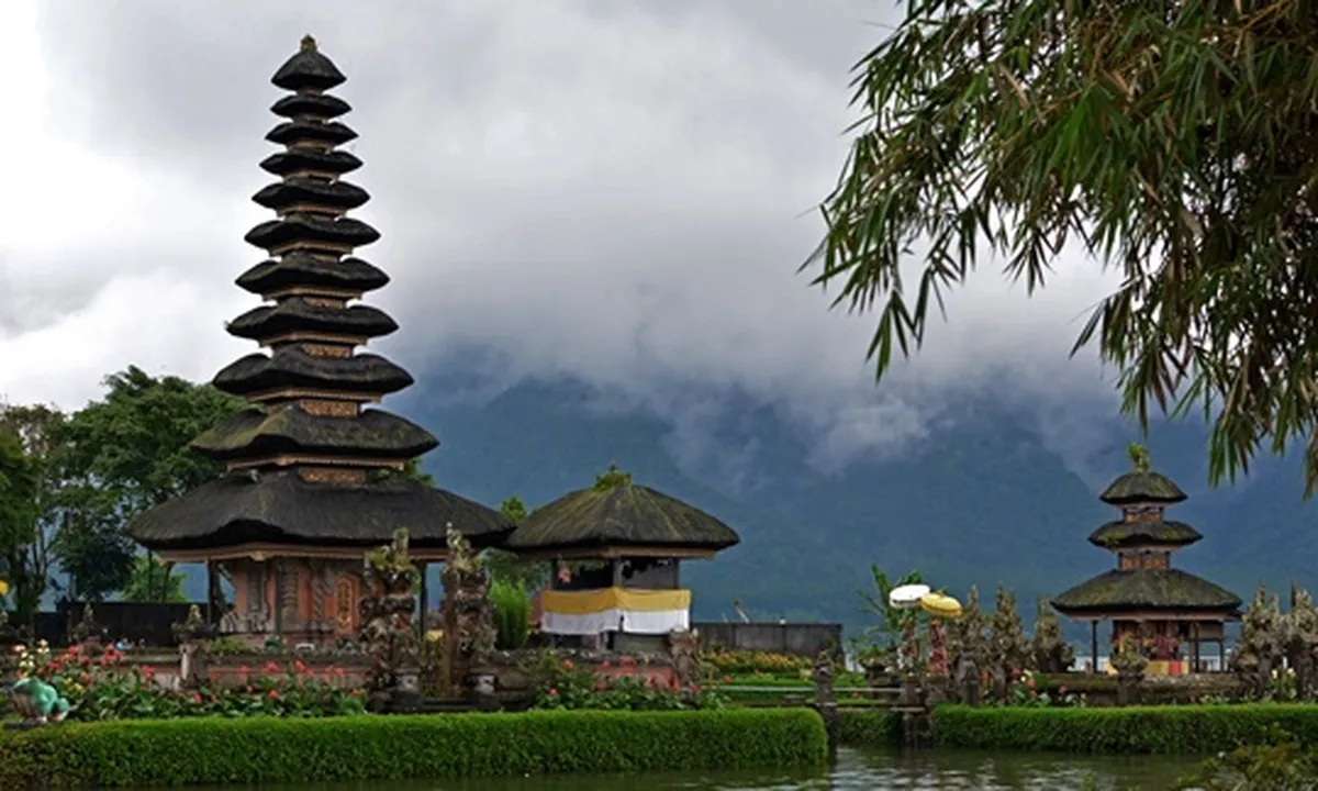 6 Jenis-Jenis Pariwisata di Indonesia,  Beserta Contoh dan Tujuannya