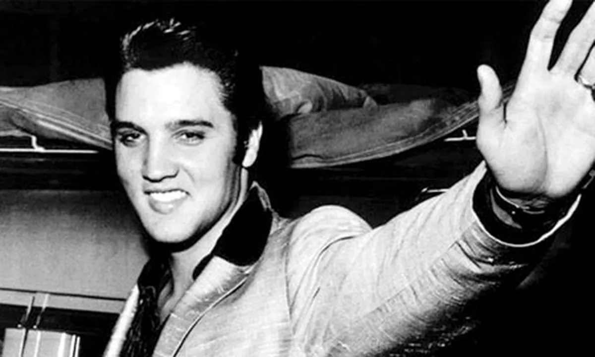 6 Musisi Tunjukkan Cinta Pada Elvis Presley