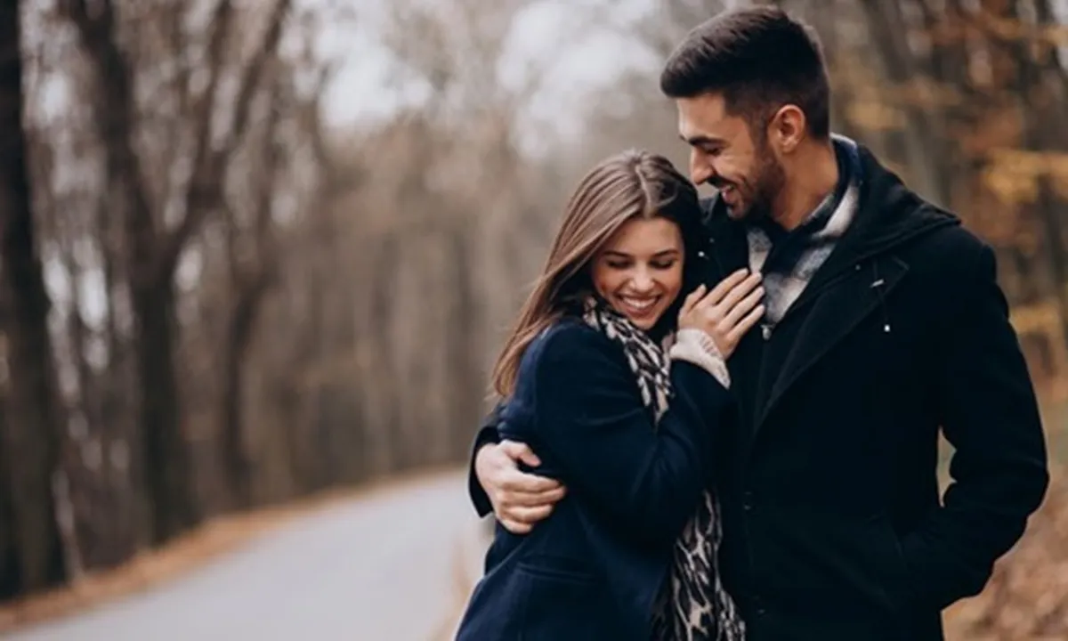 61 Kata-Kata Terharu Buat Pacar Tersayang, Luapkan Perasaan yang Bikin Baper
