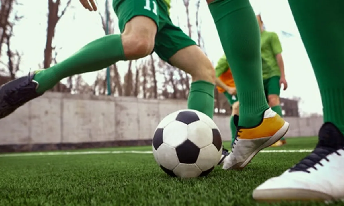 7 Tips Memilih Sepatu Bola yang Nyaman dan Mencegah Cedera
