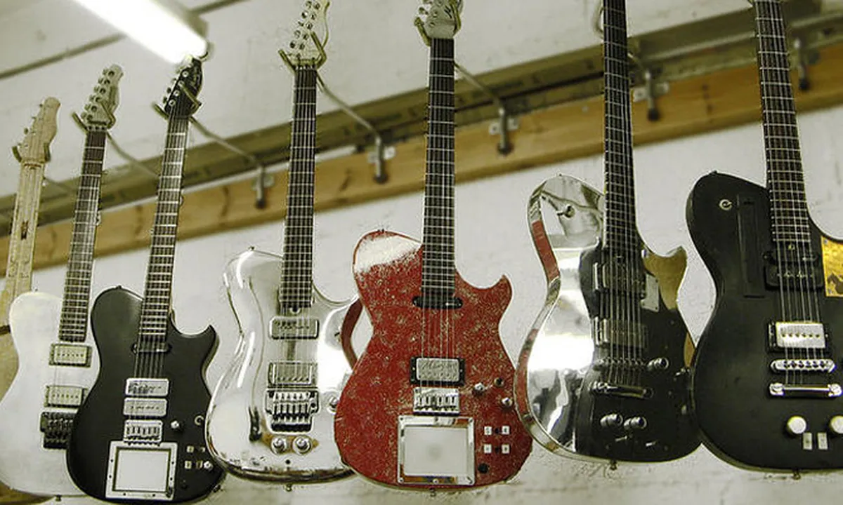 7 Gitar Unik Matt Bellamy, Frontman Muse