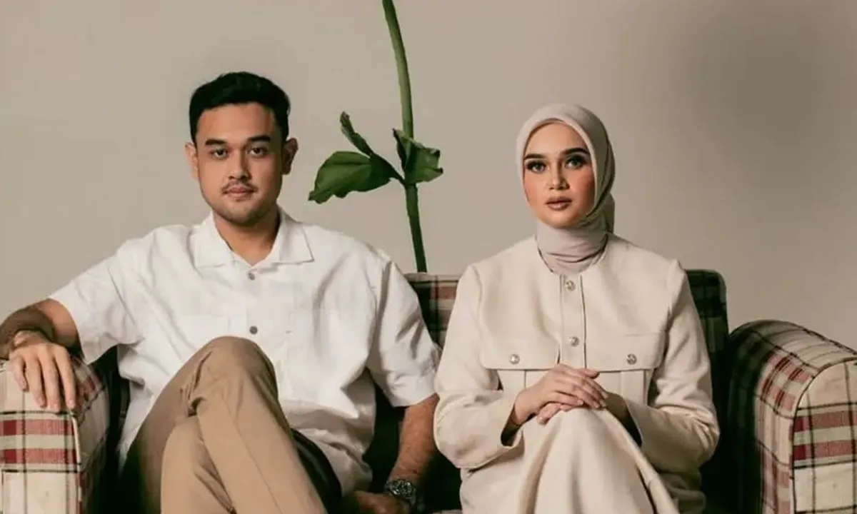7 Inspirasi Style Prewedding Hijab Casual Studio, Simpel tapi Serasi dan Harmonis
