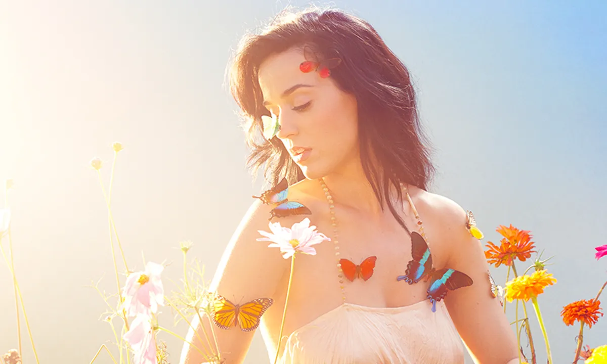 7 Peran Berbeda Katy Perry Pada Video Klipnya