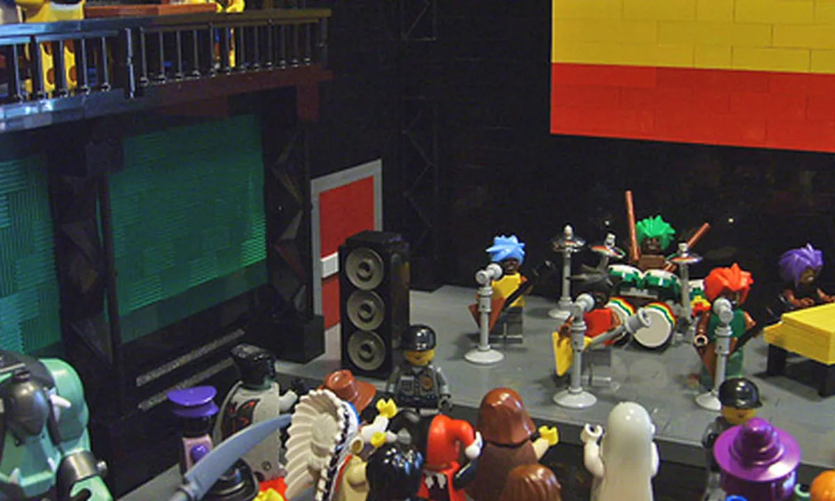 7 Replika Cover Album Dari Mainan Lego [Part 2]