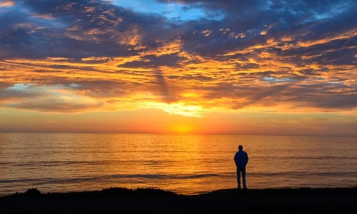 75 Kata-Kata Bijak Sore yang Penuh Makna, Cocok Jadi Caption Senja