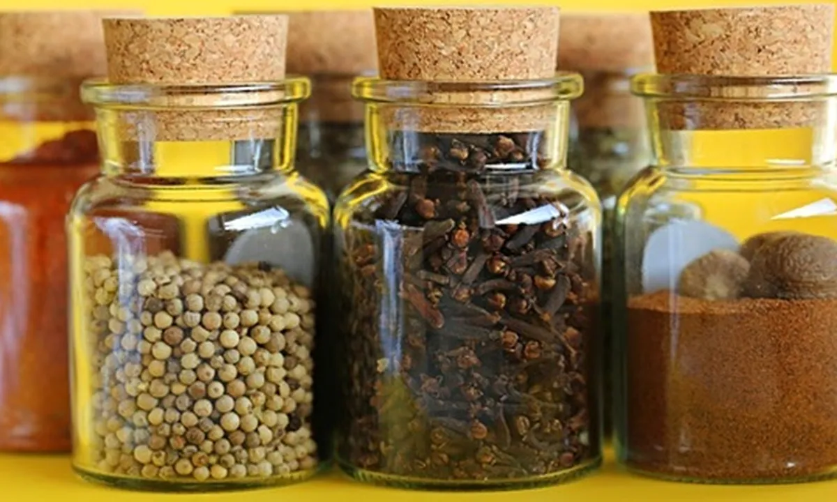 8 Cara Menyimpan Bumbu Dapur Agar Awet, Perhatikan Tempat Penyimpanan