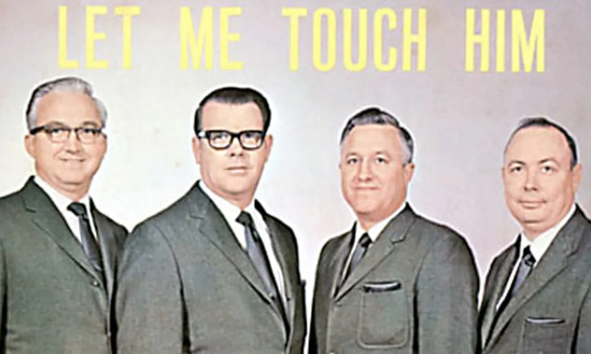 8 Cover Album Paling 'Gay'