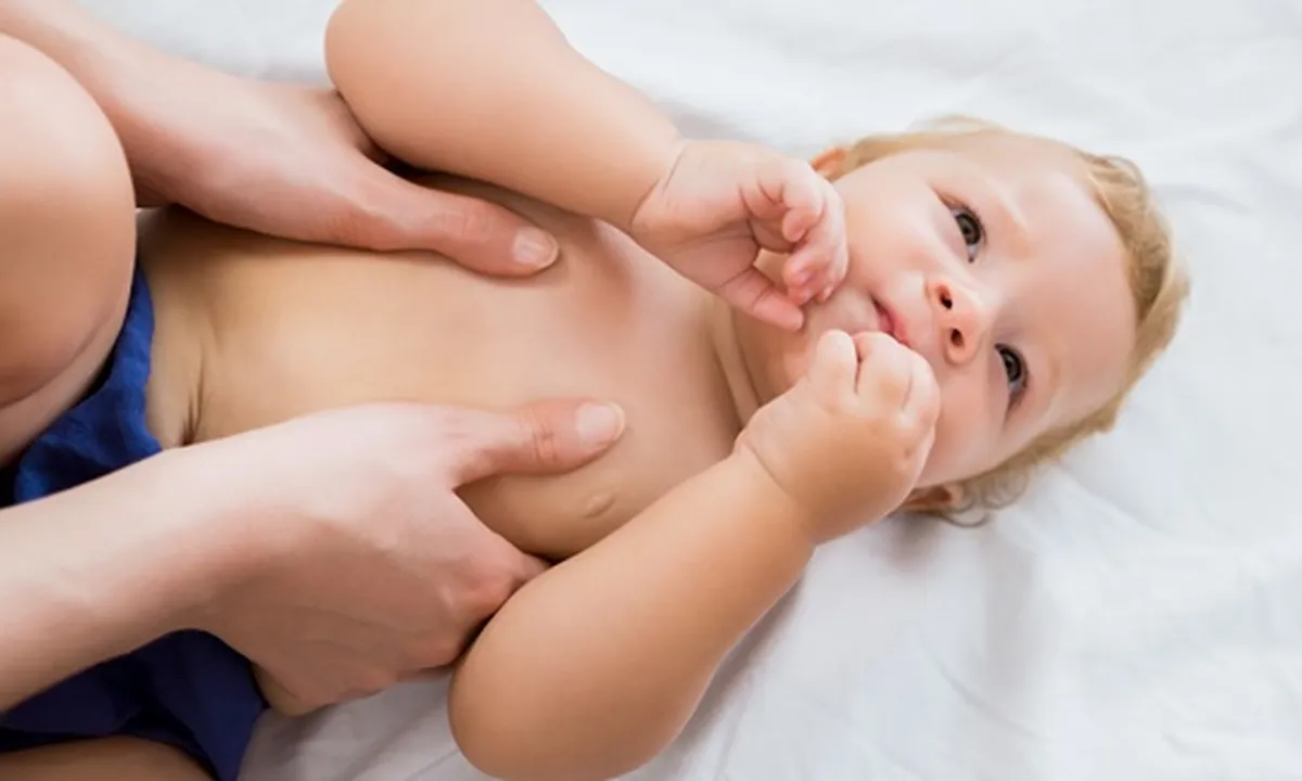 8 Manfaat Minyak Kelapa untuk Bayi, Mengobati Ruam - Mengatasi Sariawan