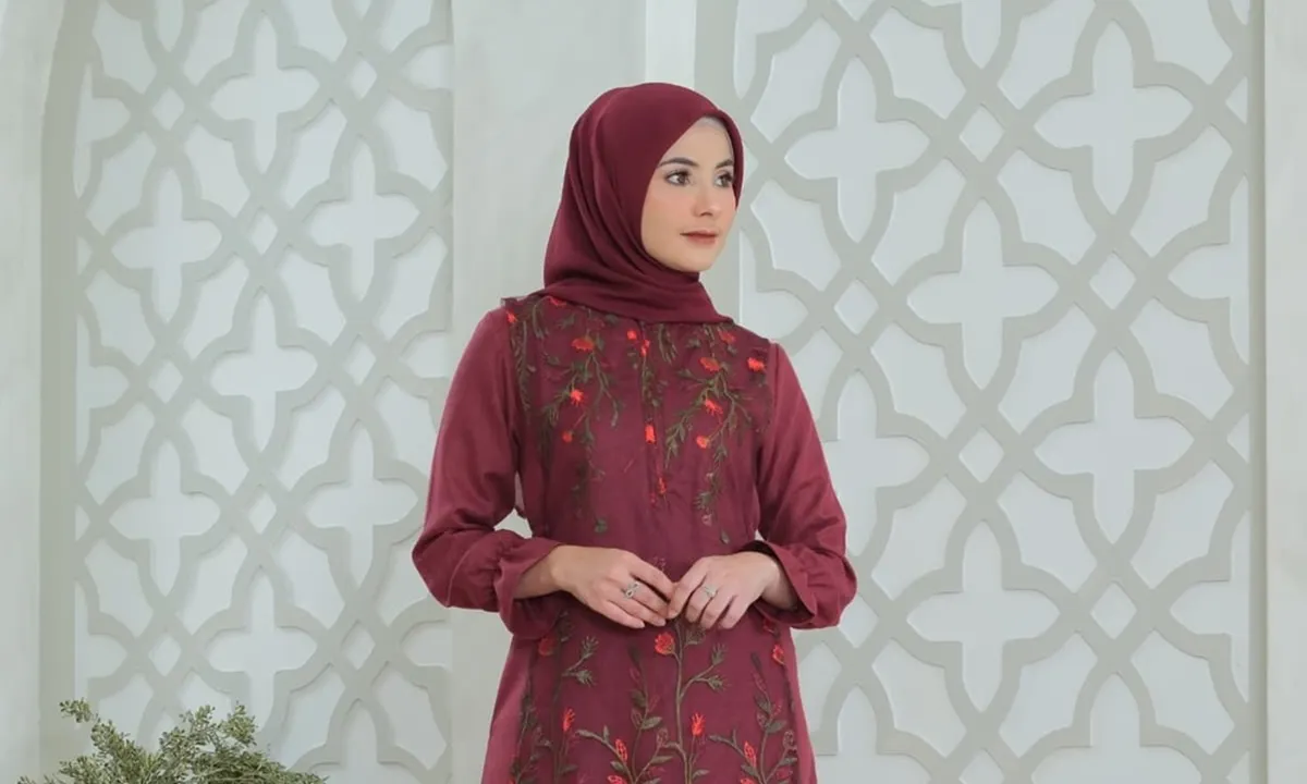 8 Rekomendasi Gamis Batik 2025: Model Modern & Warna Favorit Tahun Ini