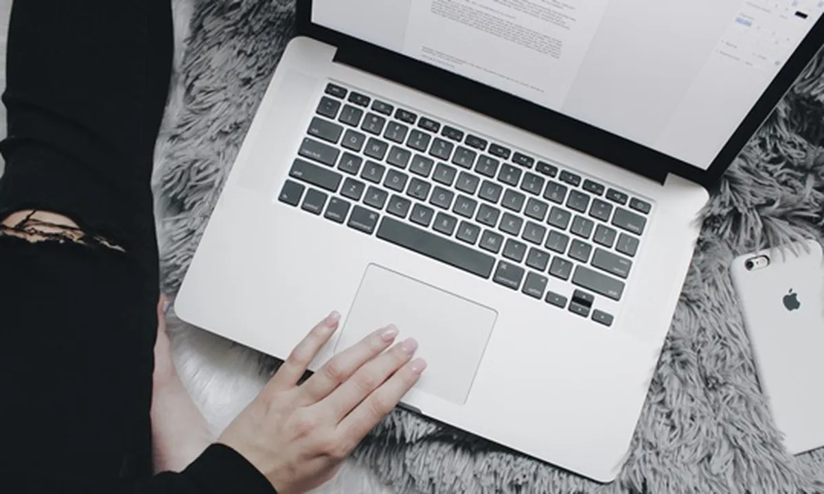 9 Cara Cek Tipe Laptop dengan Mudah, Ketahui Pula Spesifikasi Lengkapnya!