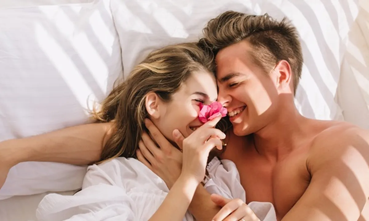 9 Cara Kebiasaan Sehat Berhubungan Intim yang Perlu Dilakukan