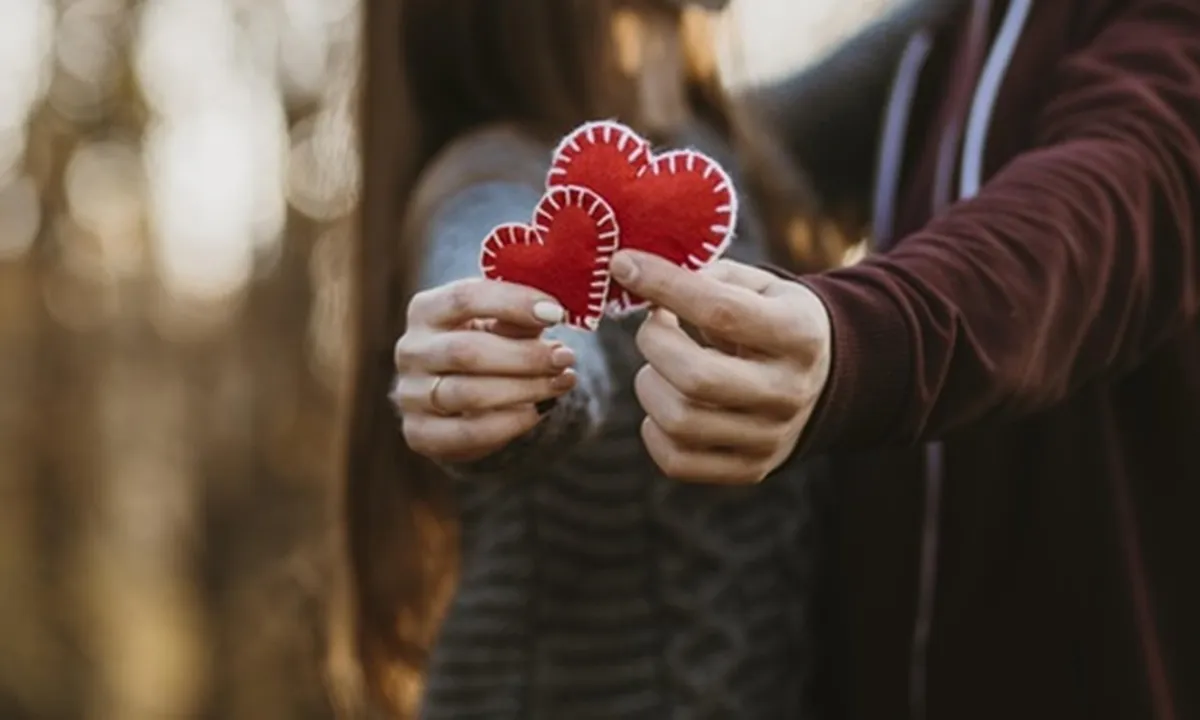 94 Caption Cinta Romantis, Keren, dan Kekinian, Cocok Buat Semua Jenis Media Sosial