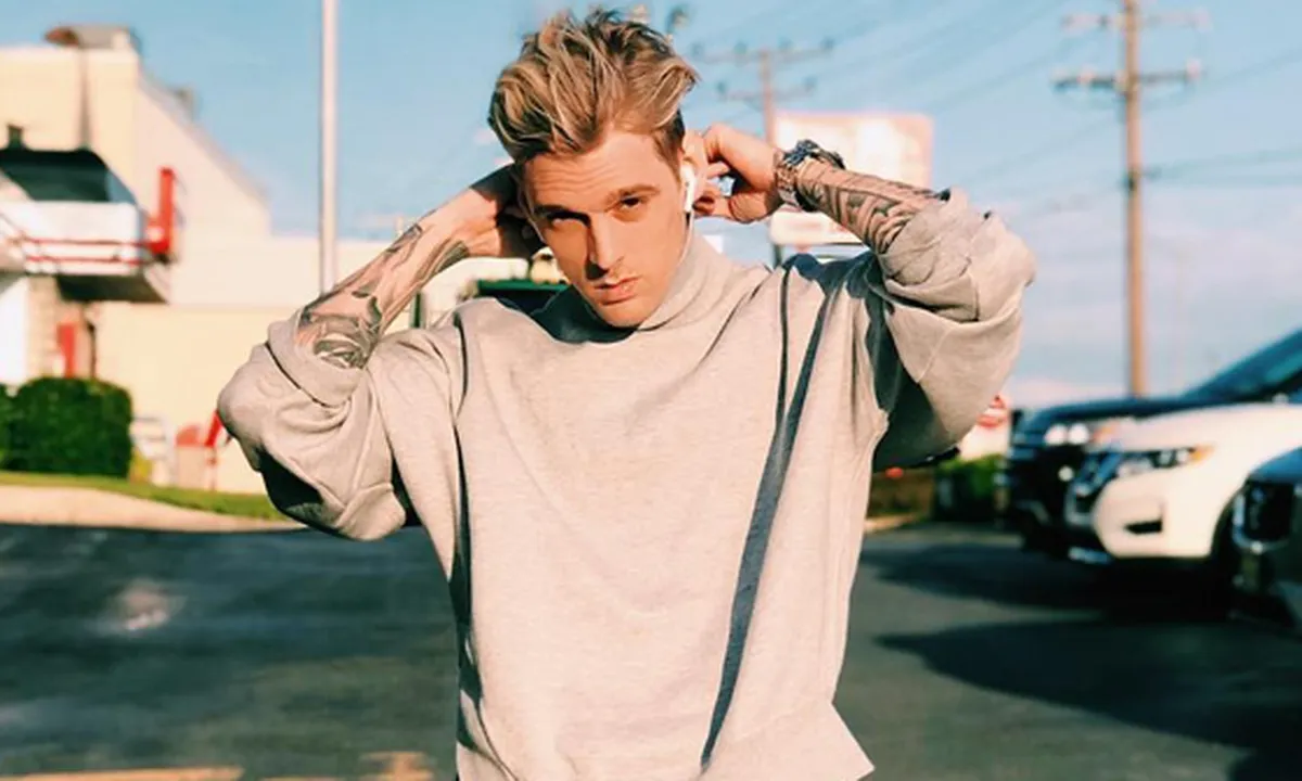 Aaron Carter Tepis Rumor Kehamilan Pacarnya