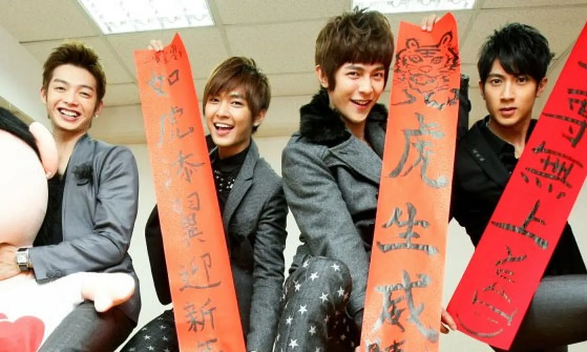 Aaron Yan Dikabarkan Pernah Naksir Personel FAHRENHEIT Lain