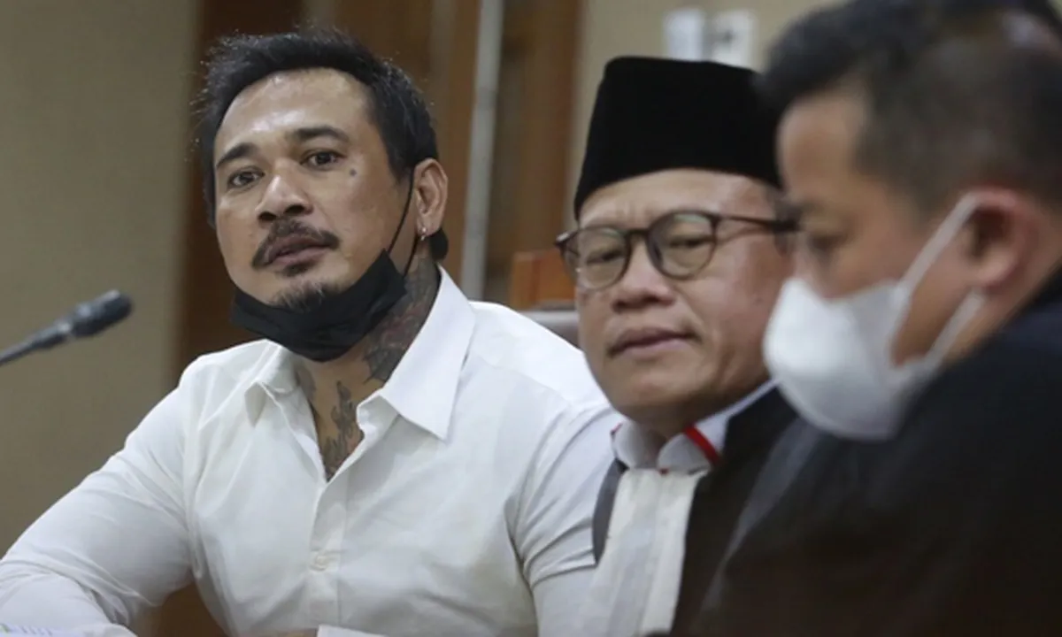 Adam Deni dan Kuasa Hukum Jerinx SID Memanas di Ruang Sidang, Kena Tegur Hakim