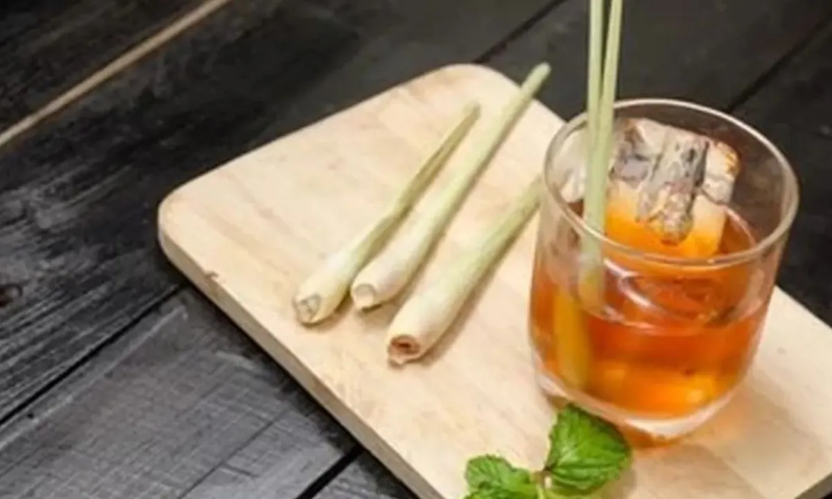 Air Rebusan Serai dengan Teh dan Lemon, Minuman Sehat untuk Cegah Kolesterol