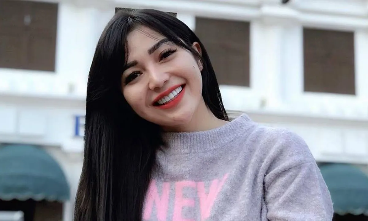 Akan Rilis Single Perdana Sebagai Solois, Chacha Sherly Nggak Bisa Move On