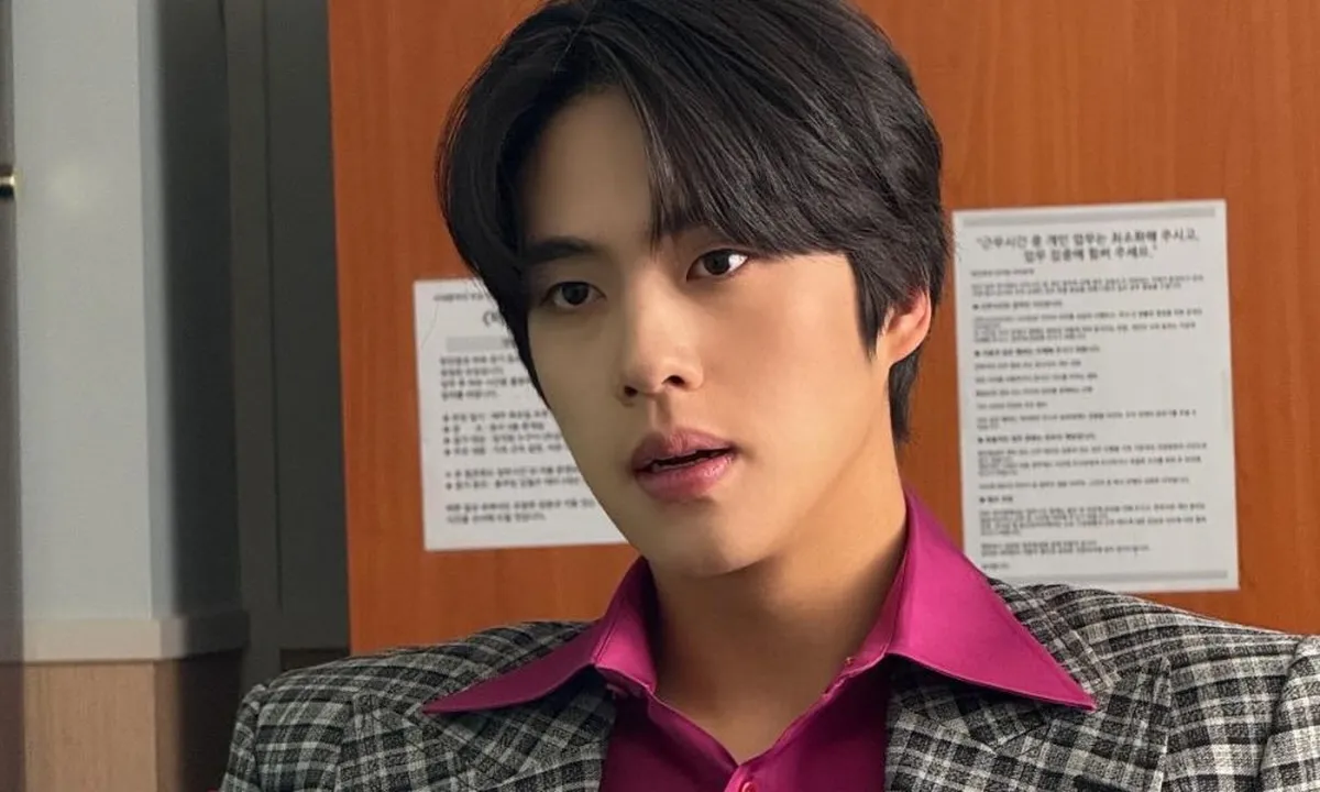 Aktor Cho Han Gyeol Merasa Terhormat Disamakan dengan Jin BTS