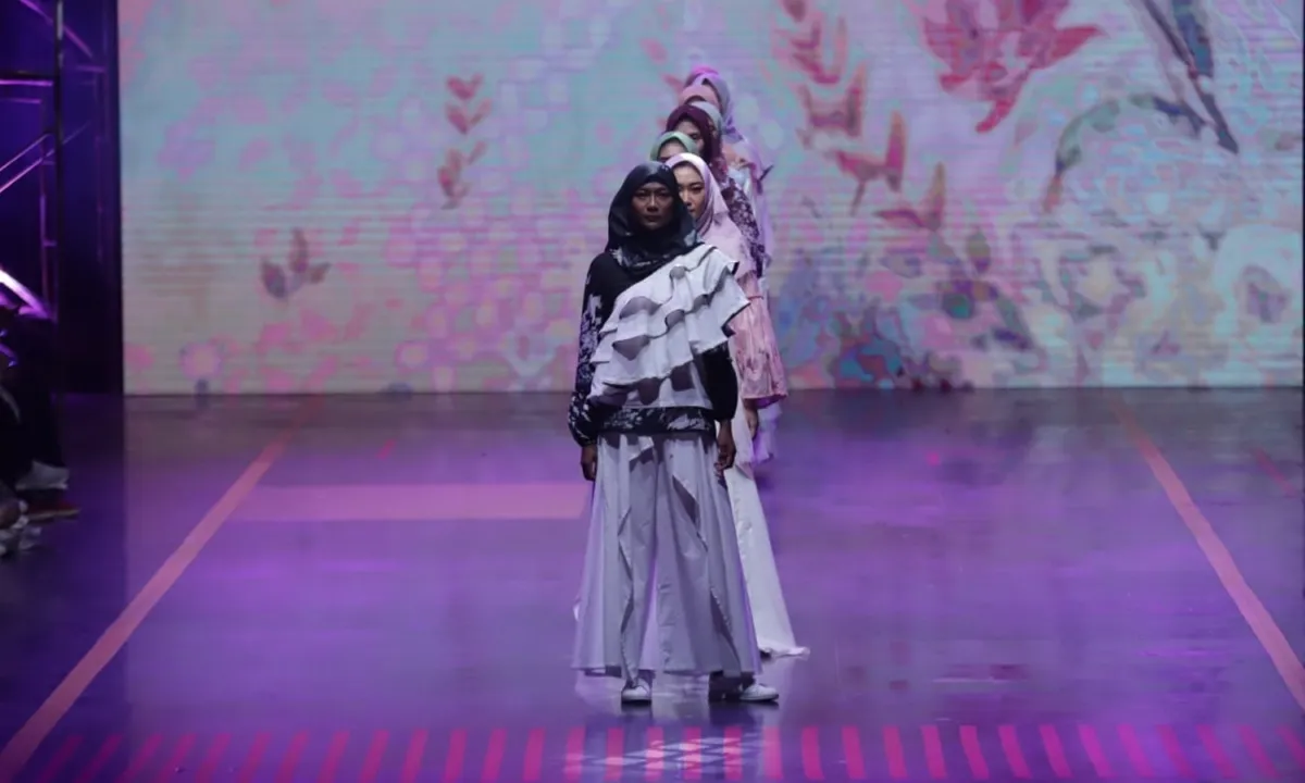 Alona Scarves Berbagi Keindahan Motif Kain Indonesia di SPOTLIGHT
