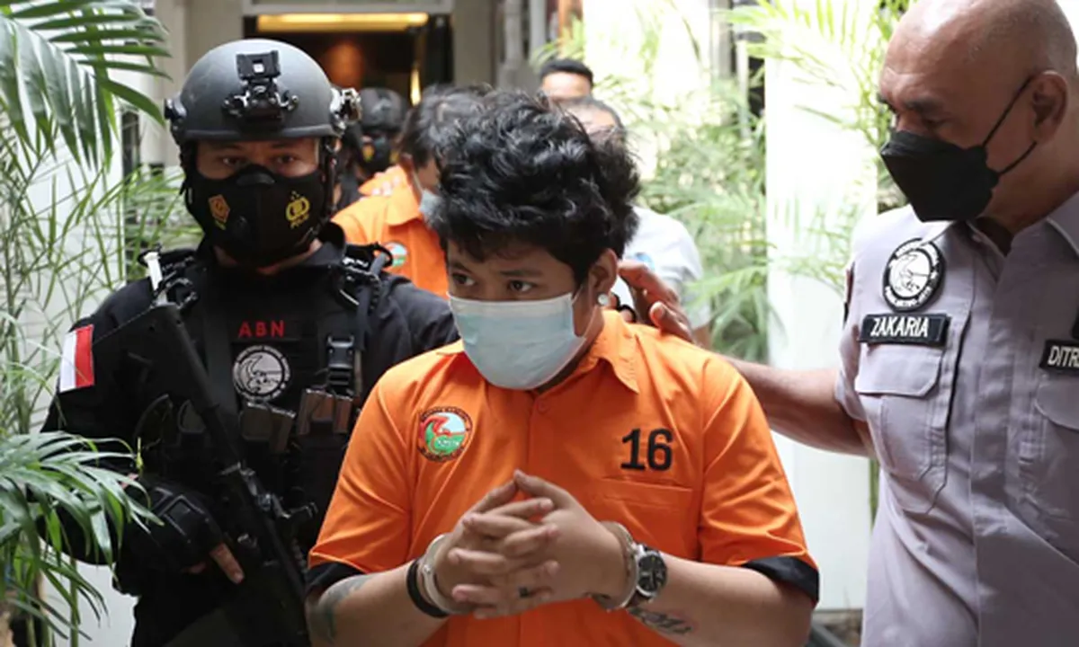 Anak Ditangkap Terkait Kasus Narkoba, Rita Sugiarto Jatuh Sakit?