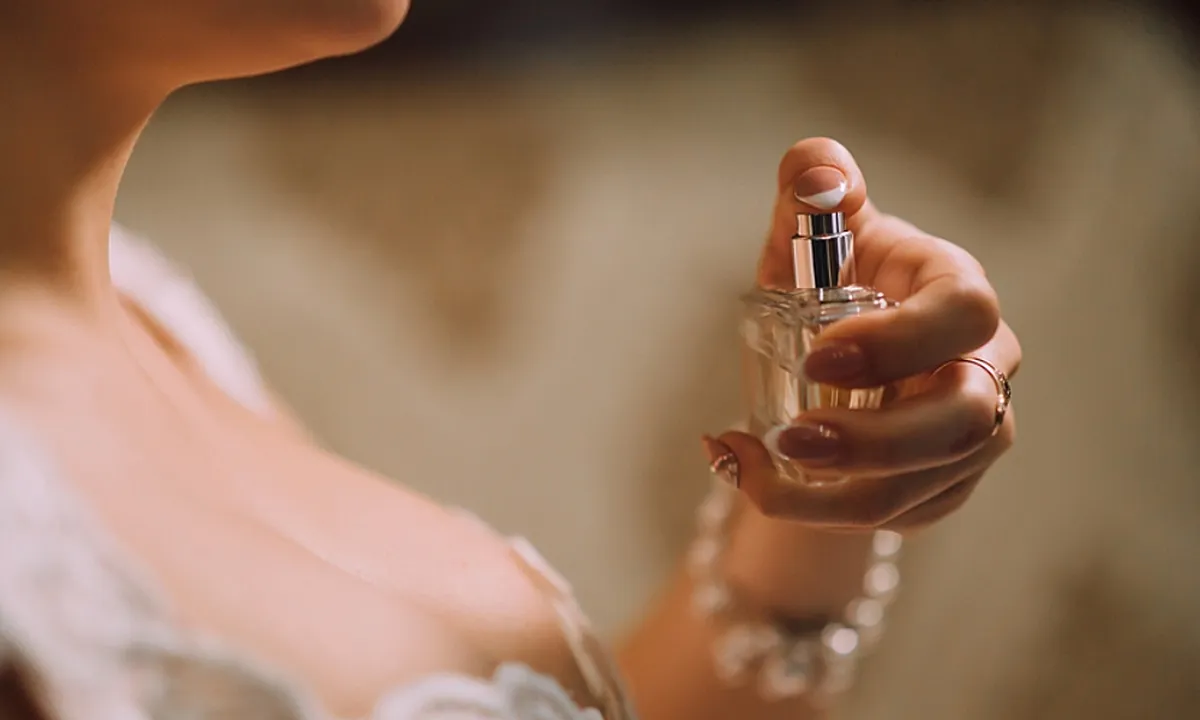 Aroma Parfum yang Bikin Perempuan Lebih Berkelas dan Memikat
