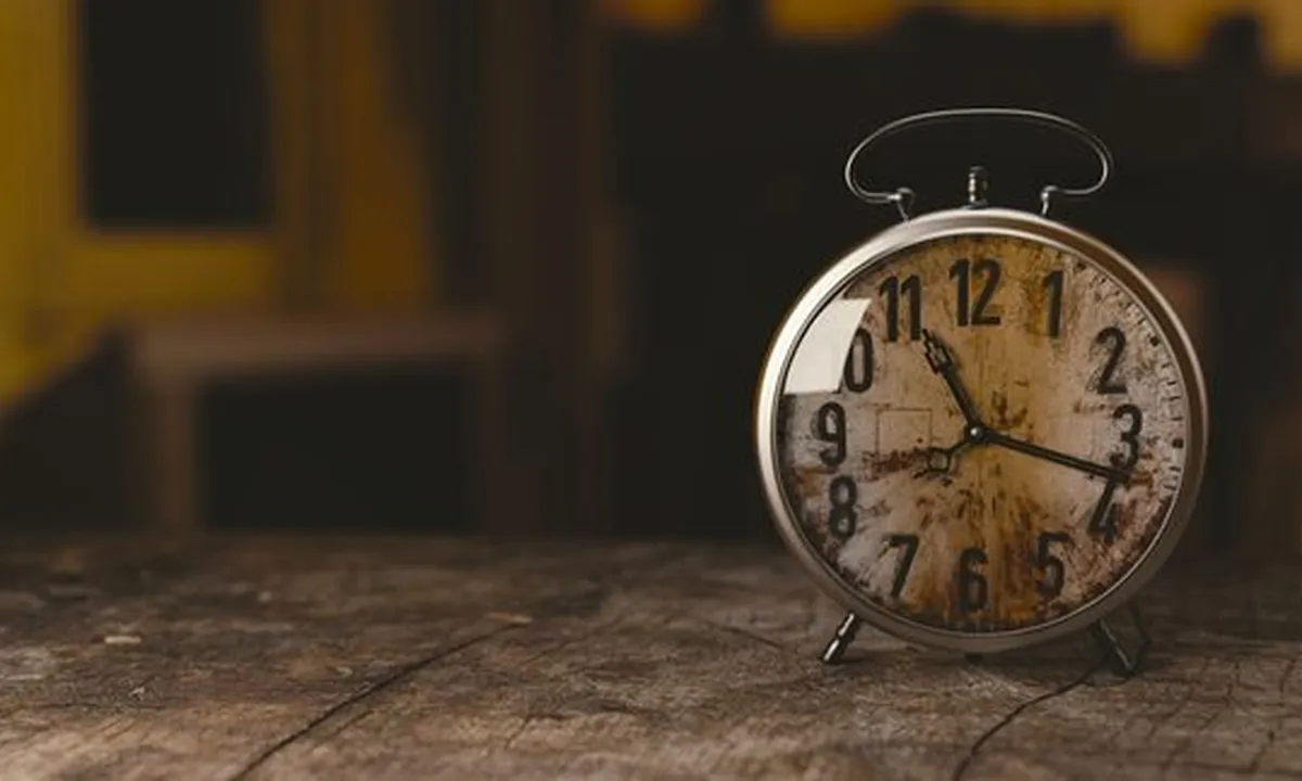 Arti AM dan PM dalam Waktu, Beserta Cara Penggunaannya - Hal yang Perlu Diperhatikan
