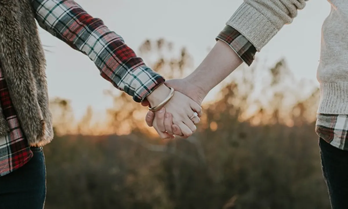 Arti Dear, Makna, dan Penggunaannya dalam Keseharian