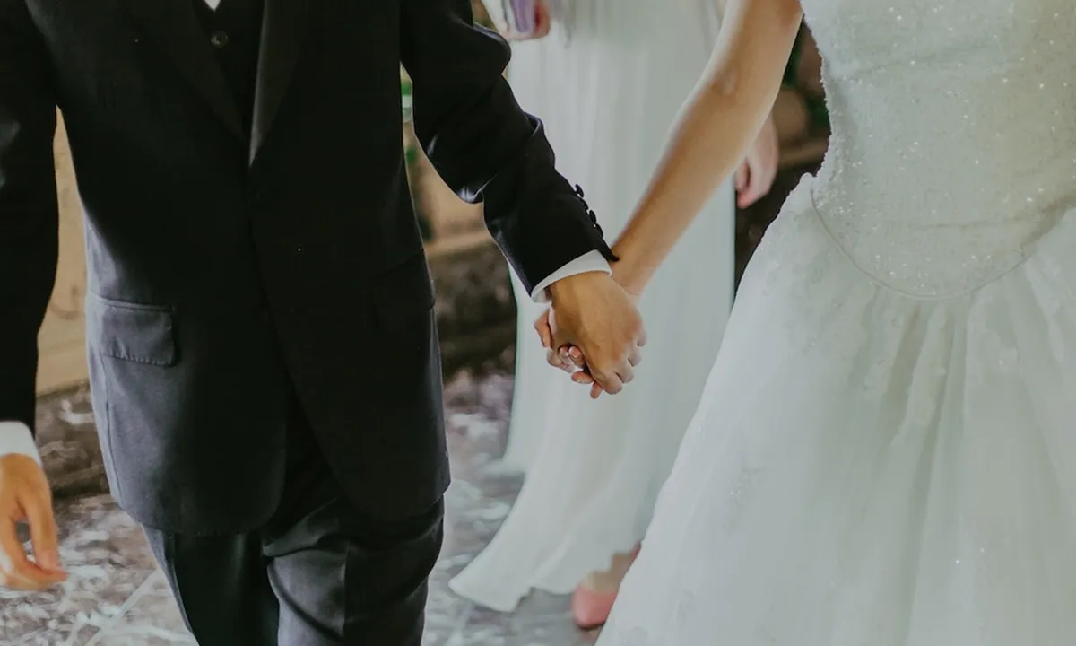 15 Arti Mimpi Pacar Menikah dengan Orang Lain Menurut Primbon Jawa, Psikologi, dan Islami