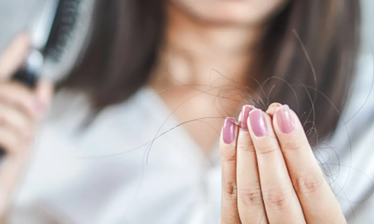 Perlu Diwaspadai, Ini 7 Arti Mimpi Rambut Rontok Menurut Primbon Jawa yang Bisa Jadi Pertanda Buruk