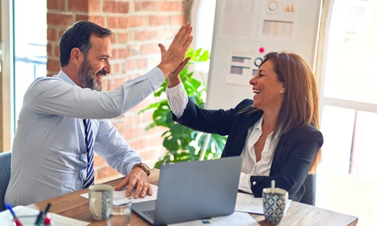 Arti Partner, Makna, Beserta Tips Menjaga Hubungan Tetap Harmonis