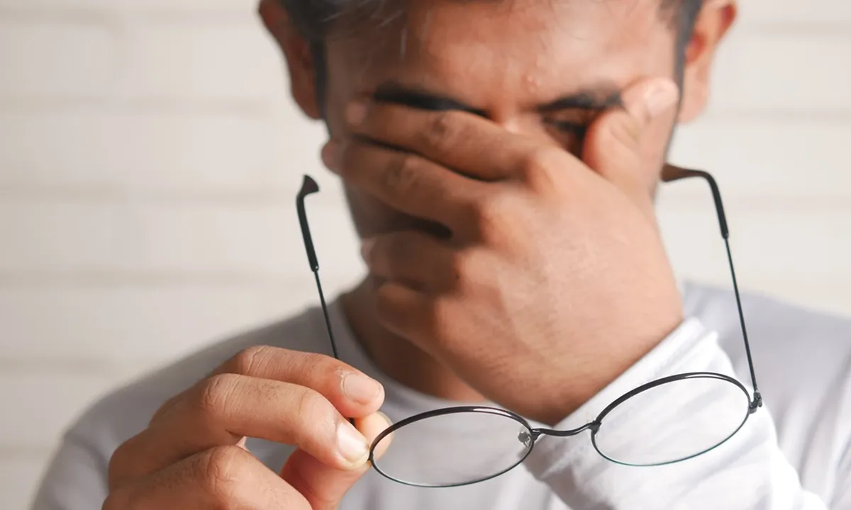 14 Arti Primbon Kedutan Mata Kanan Bawah dan Pandangan Medis, Pertanda Baik atau Buruk?