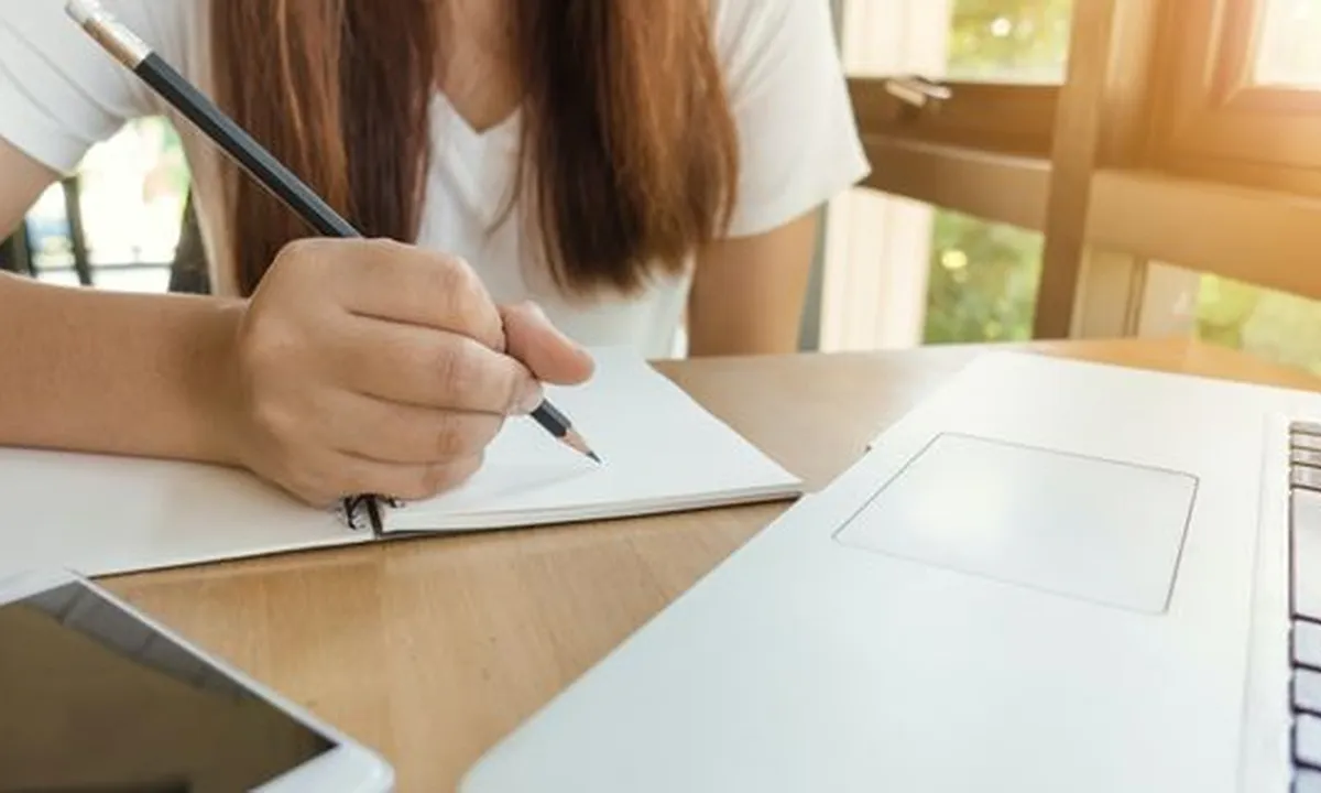 Arti Random Beserta Contoh Penggunaannya dalam Kalimat yang Tepat