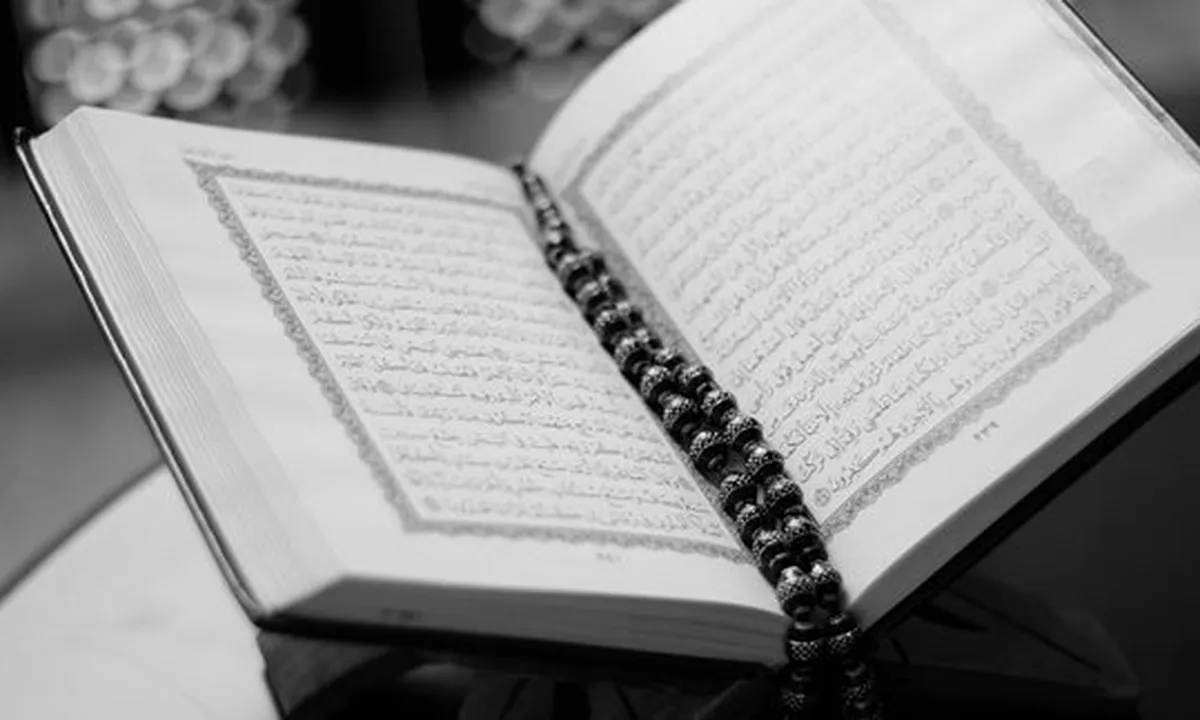 Arti Subhanallah Wabihamdihi Beserta Keutamaan Berdzikir