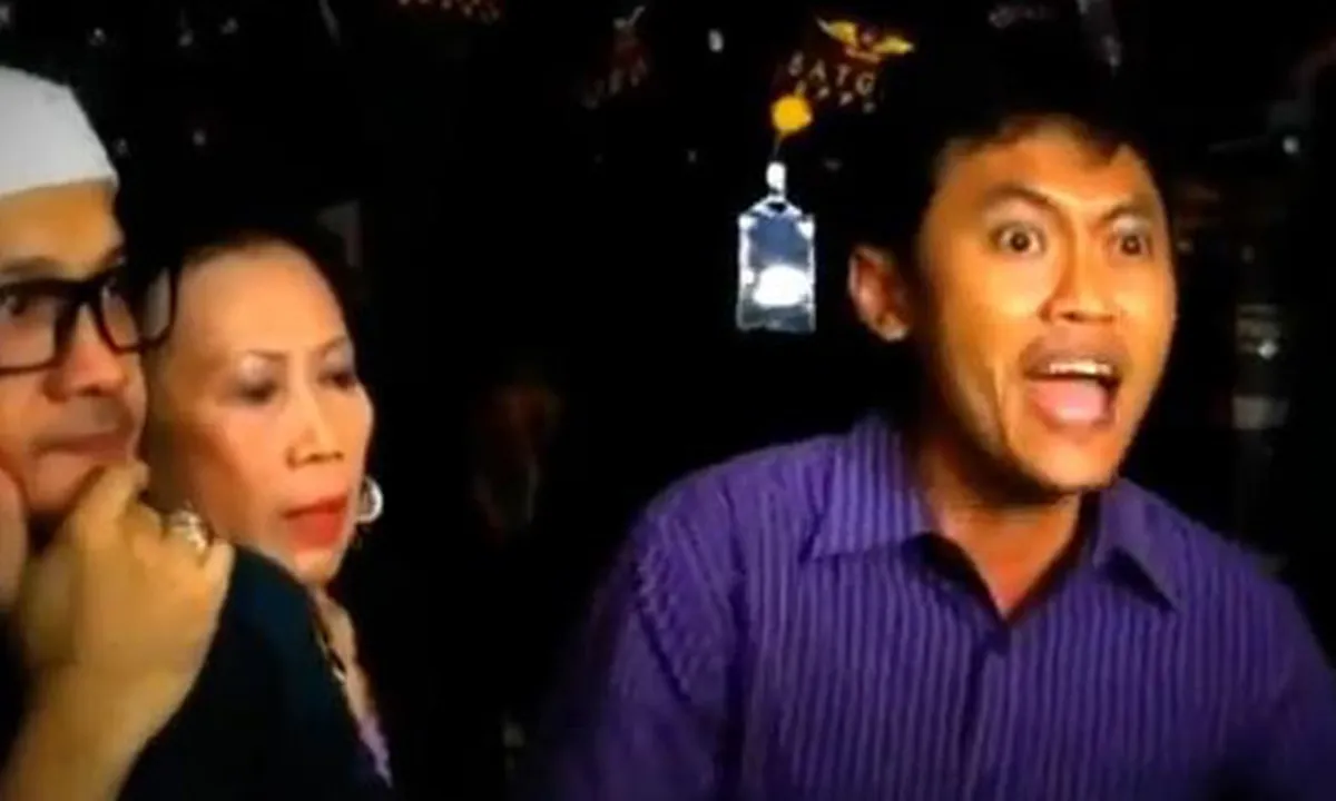 Arya Wiguna dan Wanita-Wanita di Sekelilingnya