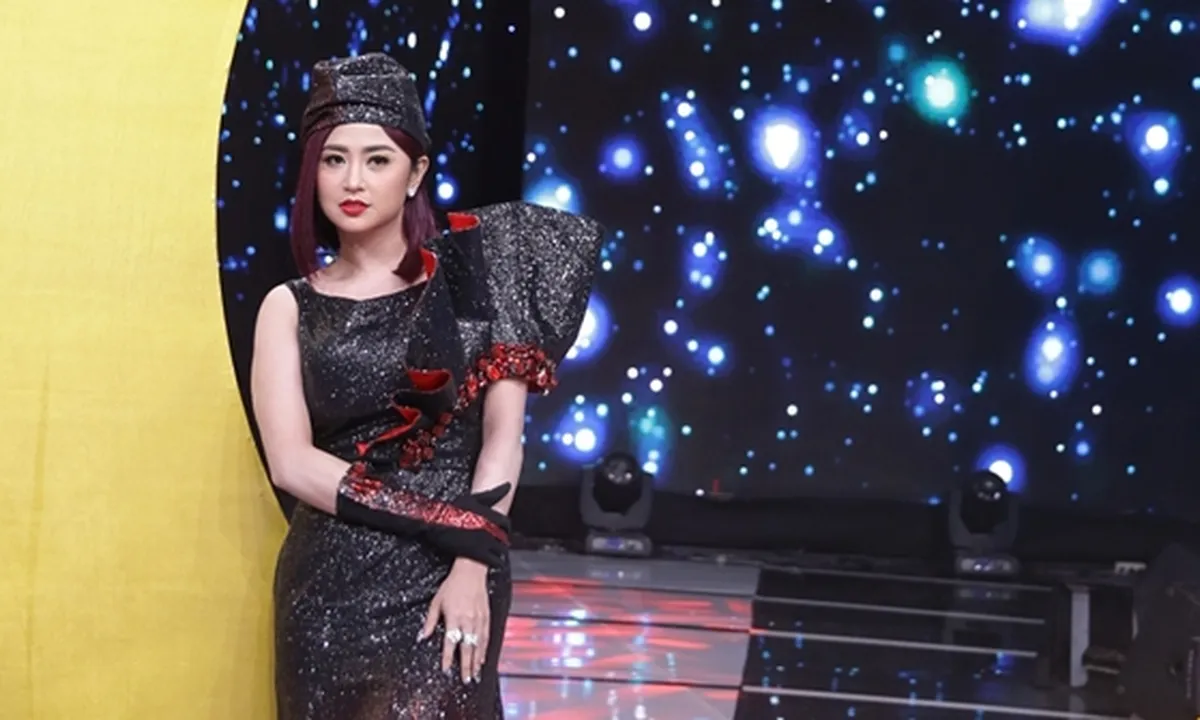 Ayahnya Sakit dan Masuk ICU, Dewi Perssik Langsung Bertolak ke Jember