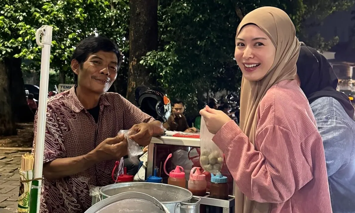 Ayana Moon dan Cilok, Momen Manis di Bulan Ramadan yang Bikin Netizen Gemas