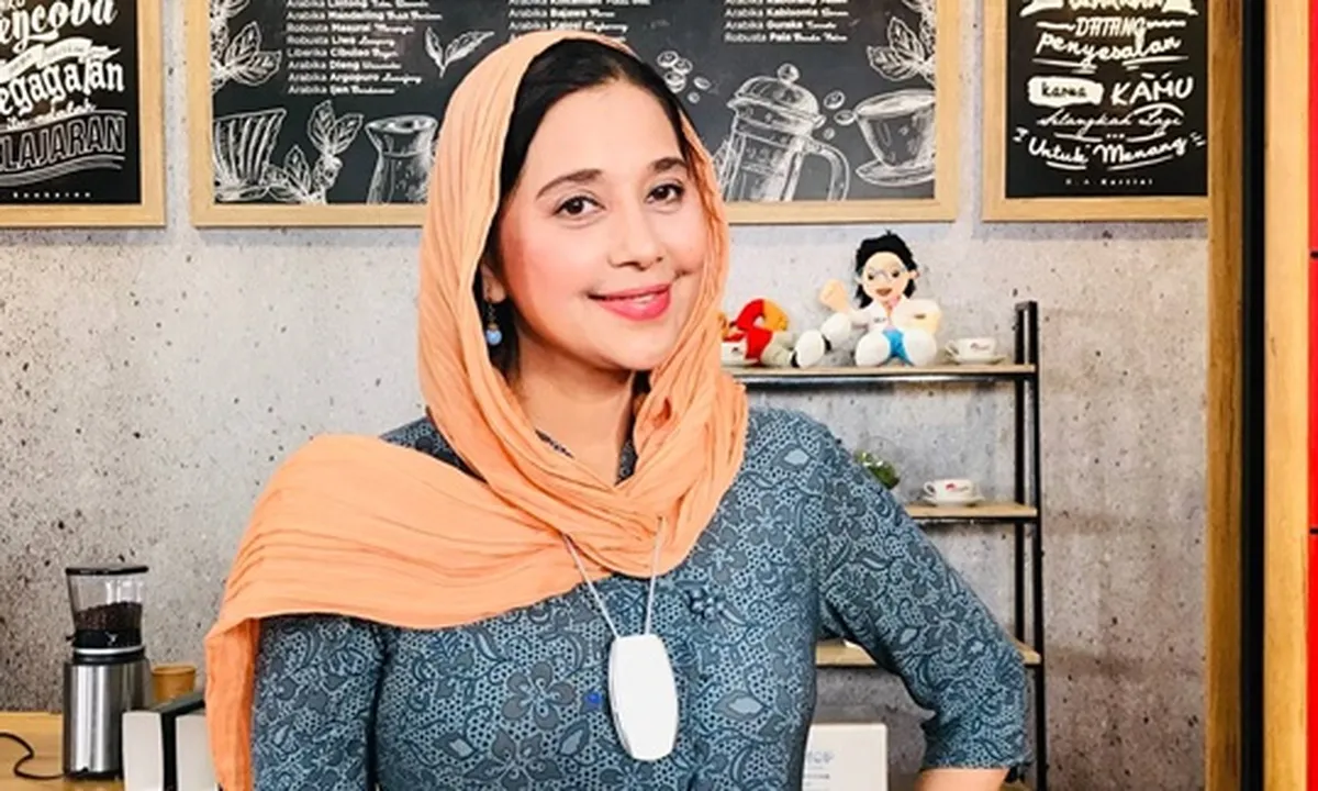 Ayu Azhari Kenalkan Kuliner Nusantara Lewat Lagu
