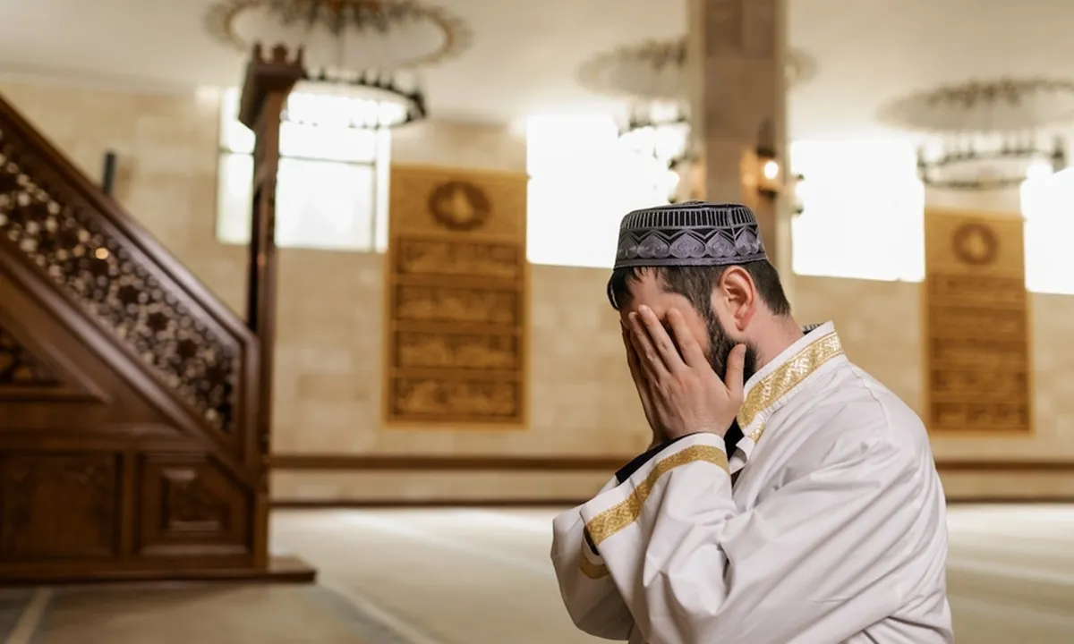 Bacaan Doa Setelah Sholat Isya Beserta Dzikir dan Tata Cara Sholat yang Tepat