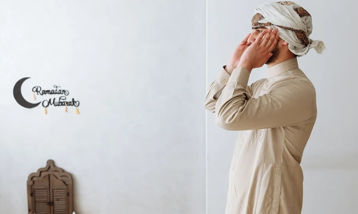 Bacaan Takbir Idul Fitri Beserta Artinya, Ketahui Pula Hukumnya