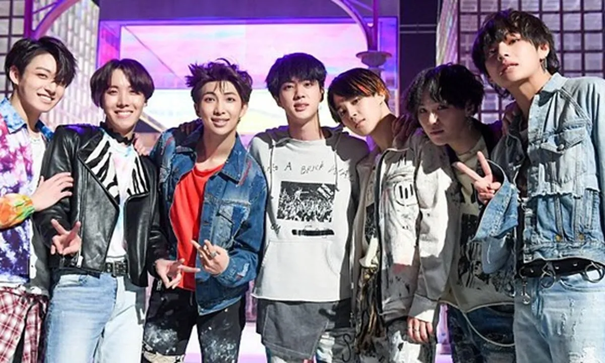 Big Hit Berikan Statement Tentang Kolaborasi BTS Dengan Produser AKB48