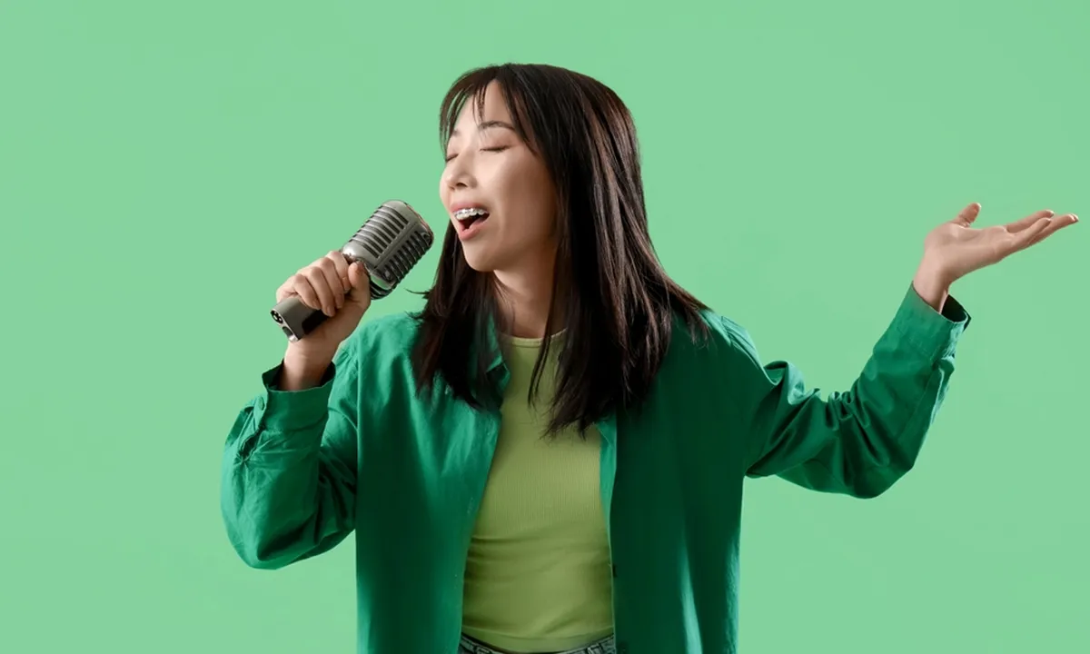 Bikin Karaoke di Rumah Makin Seru dengan 5 Speaker Bluetooth Favorit Gen Z