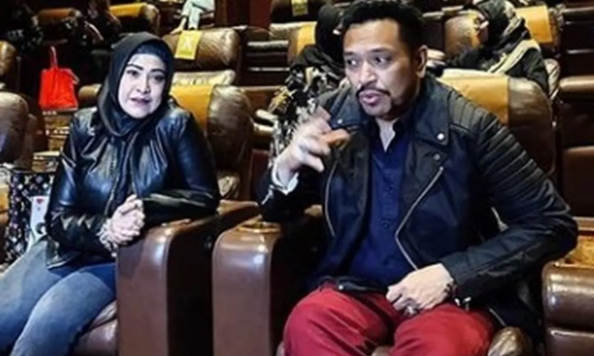 Booking 2 Bioskop, Neng Wirdha Ajak Suami dan Keluarga Nonton VIDKILL