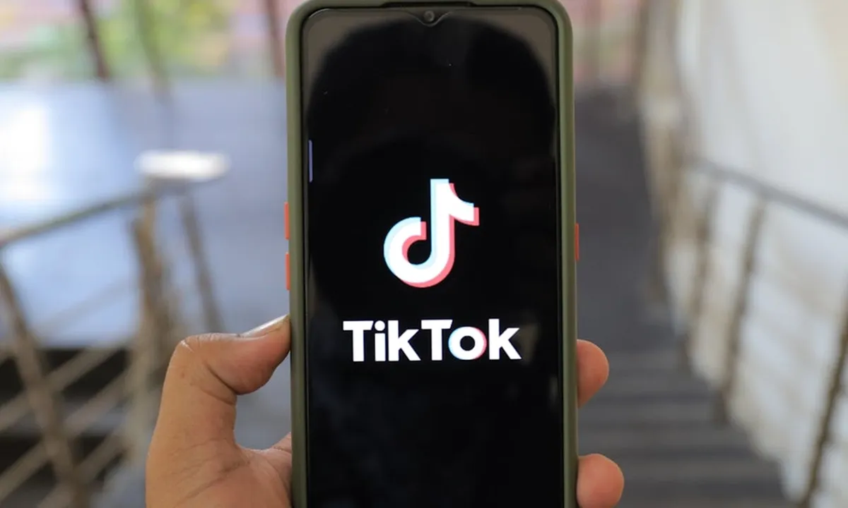 Cara Agar TikTok FYP dan Banyak Like: Panduan Lengkap 2024