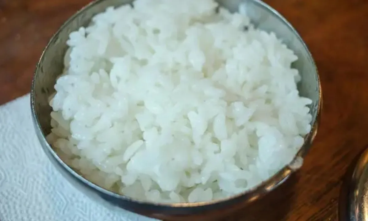 Cara Ampuh Menghangatkan Nasi Sisa Agar Pulen dan Wangi