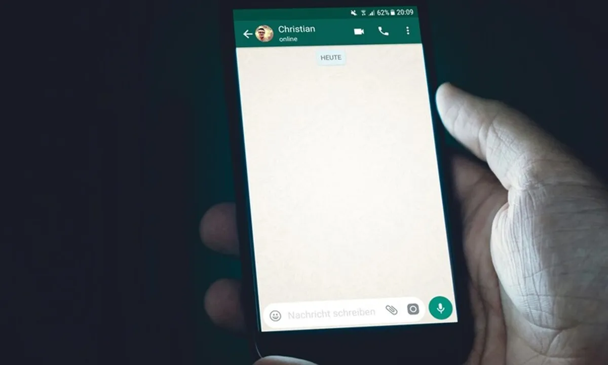 Cara Hapus Stiker WhatsApp: Panduan Lengkap untuk Pengguna Android dan iPhone