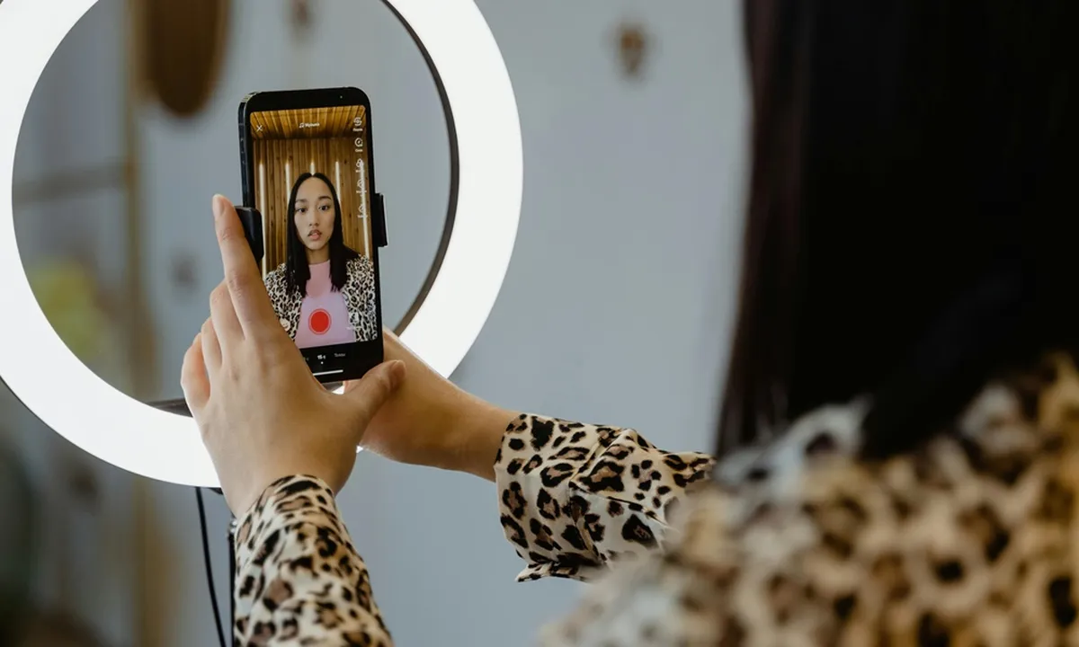 Cara Live Stream YouTube di HP: Panduan Lengkap untuk Pemula