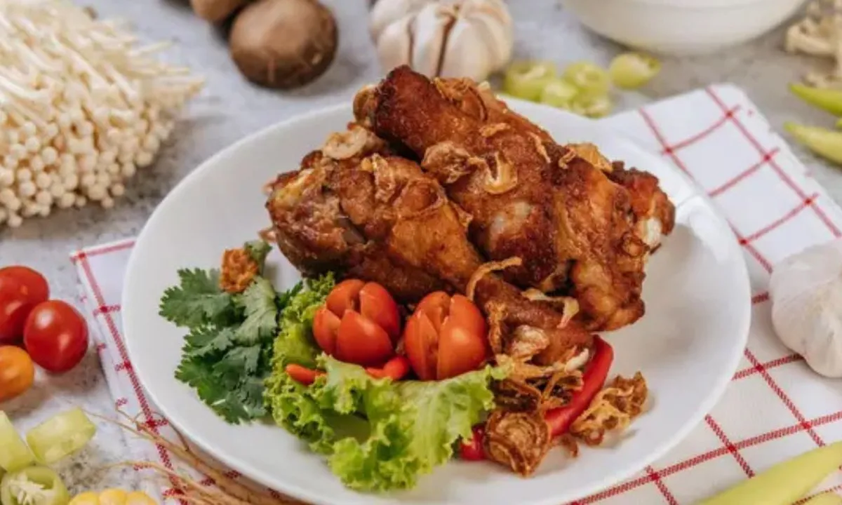 Cara Memasak Ayam Goreng Agar Daging Tak Berdarah Setelah Diungkep
